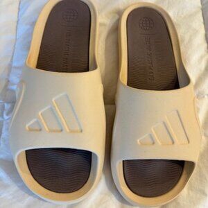 Men's Adidas Adicane Slides Size 12